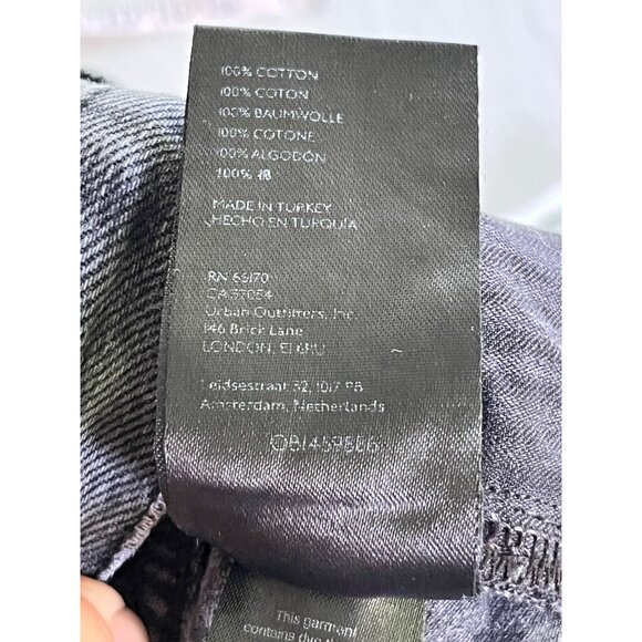 We The Free Maggie Mid Rise Ripped Distressed Shorts in Montero Black Size 26 - Picture 8 of 8